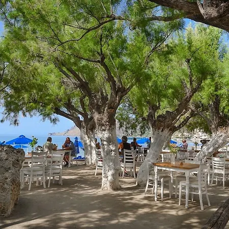 Alianthos Hotel 3*