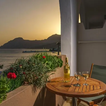 Alianthos Hotel 3*