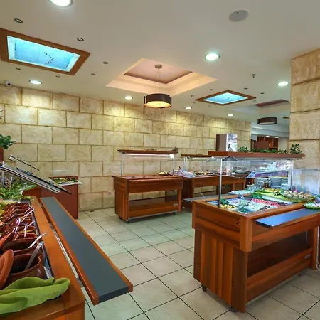 Hotel Alianthos 3*